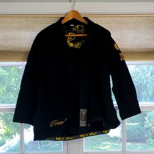 Jiu-jitsu Gi, Rashguard, Kickboxing gear